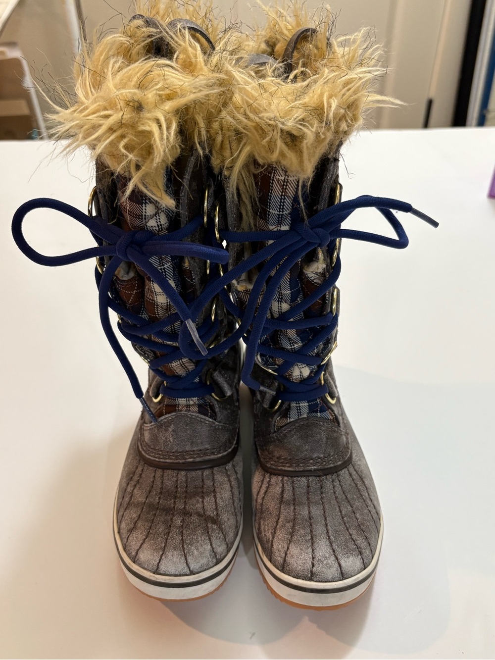 SOREL Joan of Arctic plaid | faux fur women's boots | Size 5